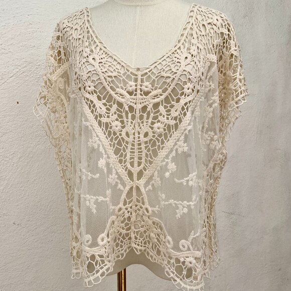 Delicate Lace and Crochet Cream Colored Slouchy See-Through Layering Top XL - Picture 1 of 14